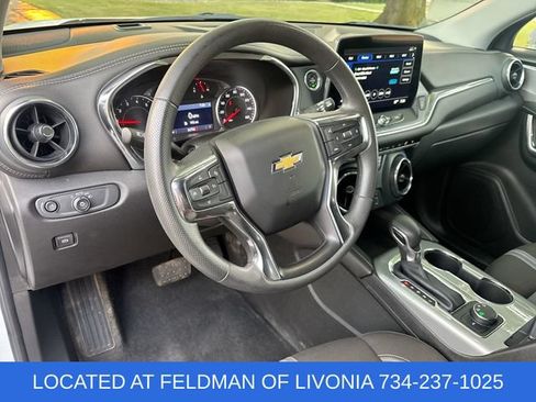 Used 2025 Chevrolet Blazer LT AWD/4WD image 10