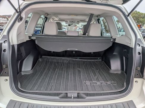 Used 2018 Subaru Forester 2.5i Premium AWD/4WD image 33
