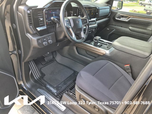 Used 2025 Chevrolet Silverado 1500 RST RWD image 19