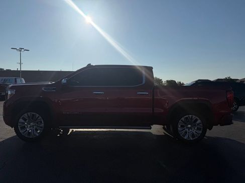 Used 2022 GMC Sierra 1500 Denali w/ Denali Premium Package AWD/4WD image 13