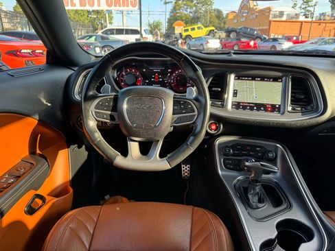 Used 2019 Dodge Challenger SRT Hellcat Redeye image 33