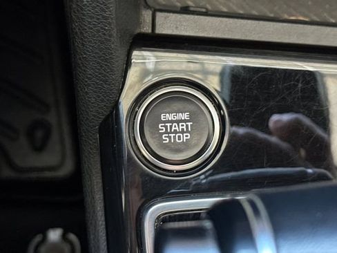 Certified 2023 Kia Sportage SX AWD/4WD image 30