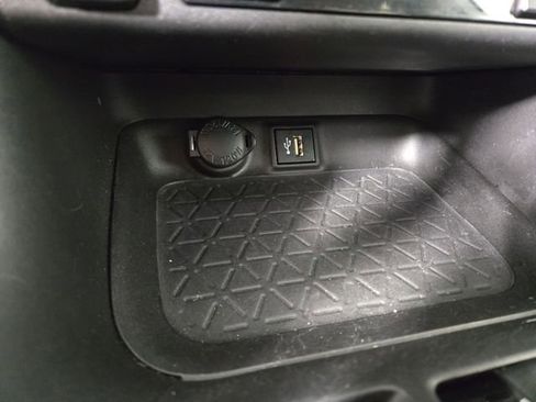 Used 2023 Toyota RAV4 XLE Premium image 26