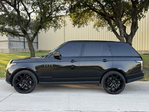 Used 2015 Land Rover Range Rover HSE image 6