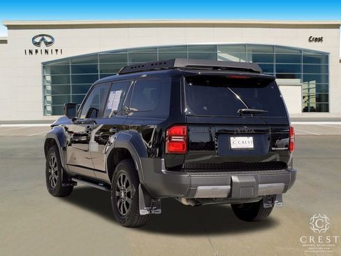 Used 2024 Toyota Land Cruiser image 7