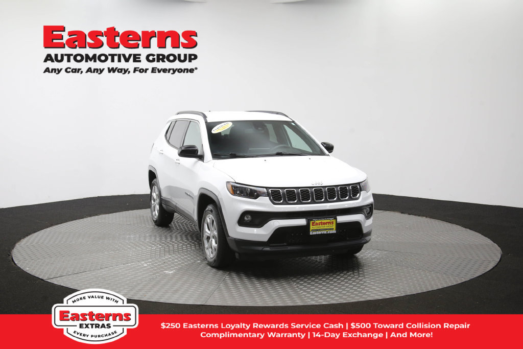 Used 2024 Jeep Compass Latitude AWD/4WD image 50