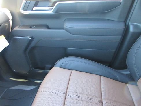 New 2026 Chevrolet Silverado 3500 High Country w/ High Country Premium Package image 43