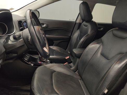 Used 2018 Jeep Compass Limited w/ Navigation Group FWD image 17