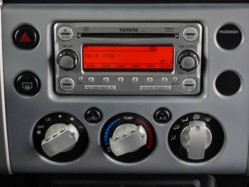 Used 2013 Toyota FJ Cruiser 4WD w/ Trail Teams Special Edition image 33