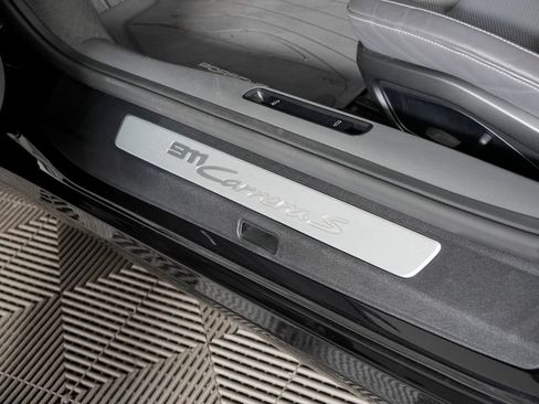 Certified 2022 Porsche 911 Carrera S RWD image 30