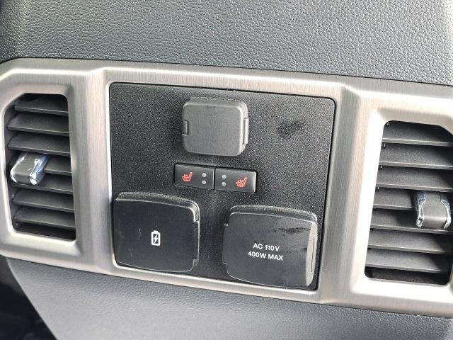 Used 2022 Ford F450 Platinum w/ FX4 Off-Road Package AWD/4WD image 19
