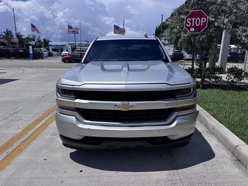 Used 2018 Chevrolet Silverado 1500 LT AWD/4WD image 2