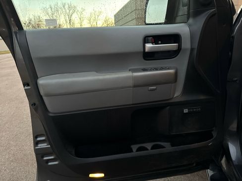 Used 2012 Toyota Sequoia Limited image 13