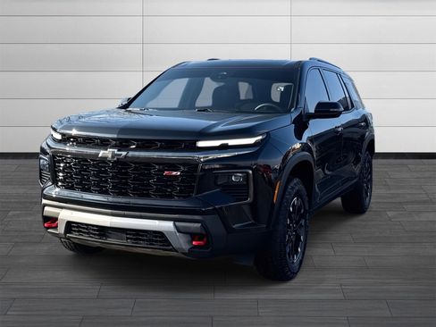 Used 2026 Chevrolet Traverse Z71 image 8