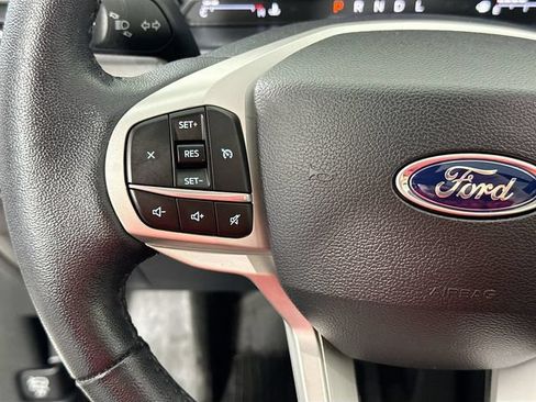 Used 2023 Ford Explorer XLT w/ Equipment Group 202A AWD/4WD image 23