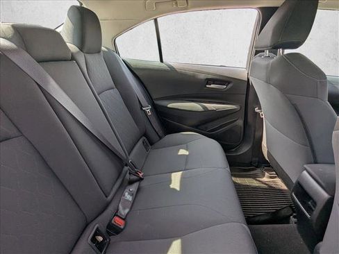 Used 2020 Toyota Corolla LE image 17