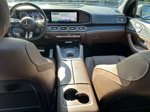 Certified 2025 Mercedes-Benz GLS 450 4MATIC image 27