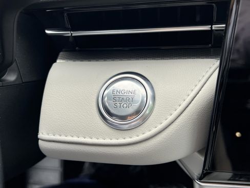 New 2026 Lincoln Nautilus Premier w/ Equipment Group 102A AWD/4WD image 19