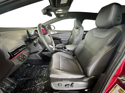 Used 2023 Volkswagen ID.4 S image 9