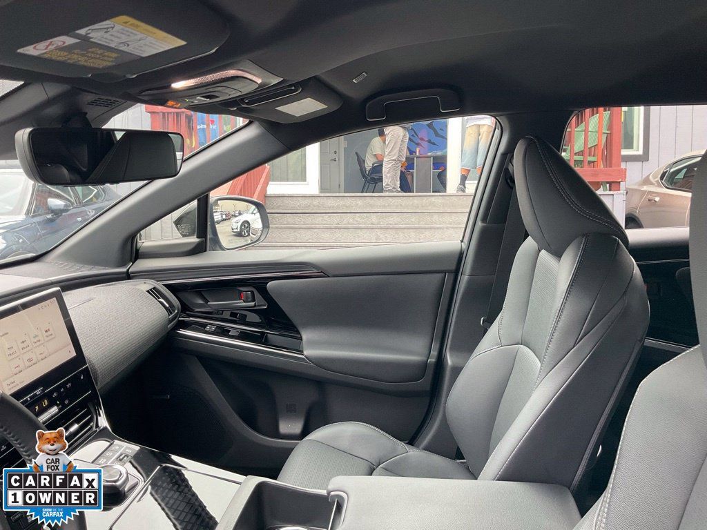 Used 2023 Subaru Solterra AWD image 21