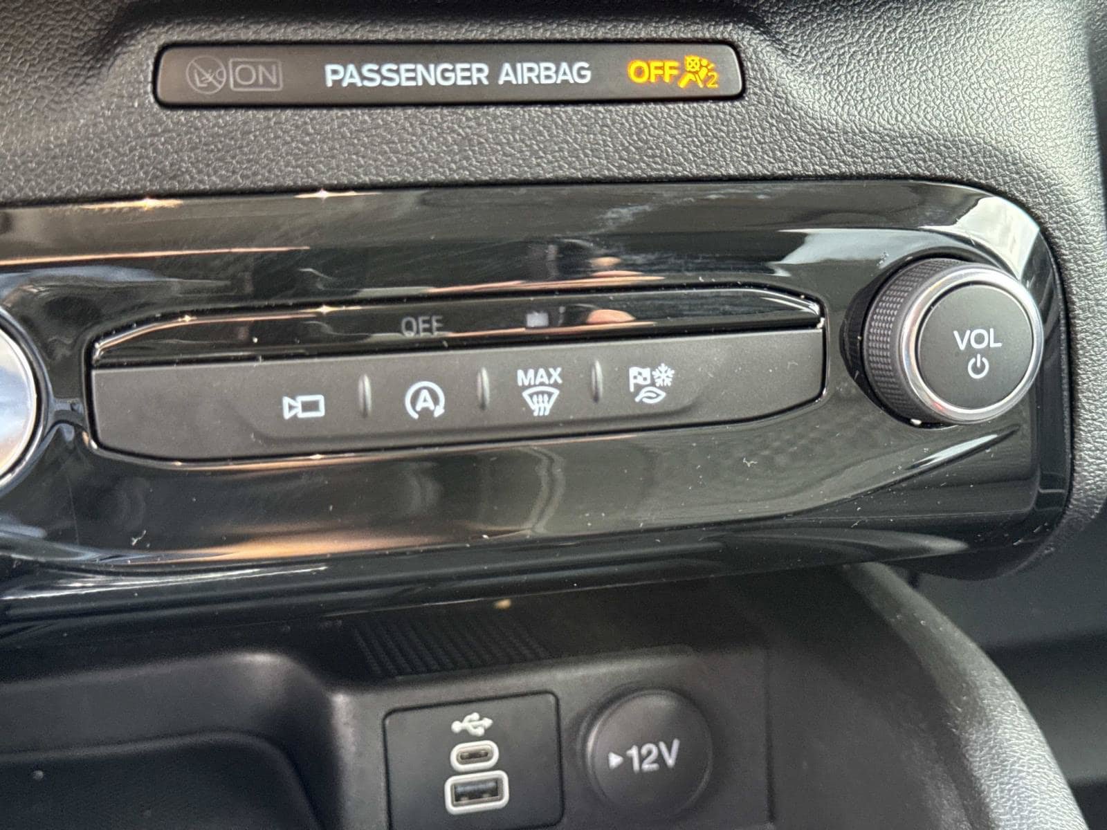 Used 2024 Ford Escape Active w/ Tech Pack #2 AWD/4WD image 40