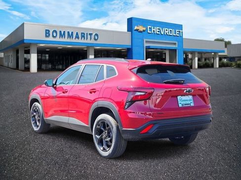 New 2026 Chevrolet Trax LT w/ Driver Confidence Package FWD image 3