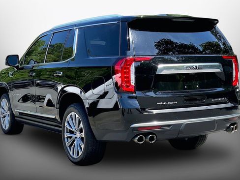 Used 2021 GMC Yukon Denali w/ Denali Premium Package AWD/4WD image 13