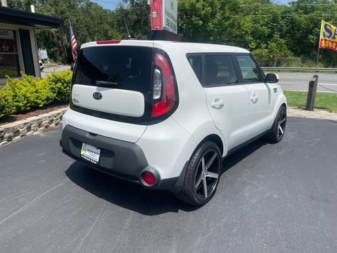 Used 2015 Kia Soul FWD image 7