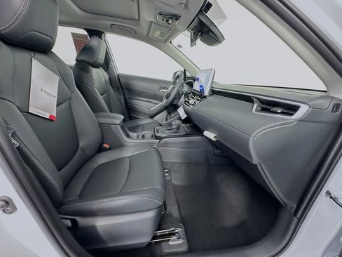 New 2026 Toyota Corolla Cross XLE image 29