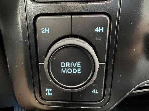 New 2026 Ford F350 Lariat w/ Black Appearance Package image 20