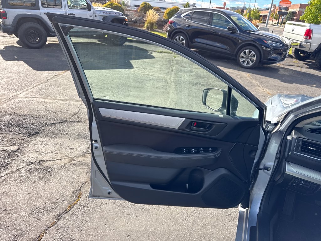 Used 2018 Subaru Legacy 2.5i AWD/4WD image 17