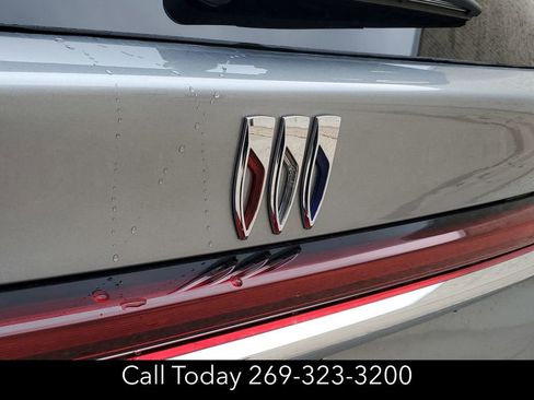 New 2025 Buick Enclave Preferred image 32