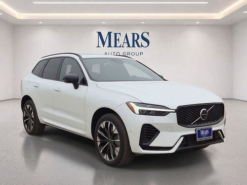New 2026 Volvo XC60 T8 Plus w/ Protection Package Premier AWD/4WD image 7