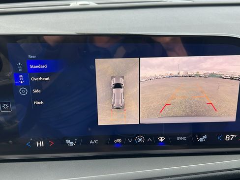 New 2026 Chevrolet Traverse LT w/ Driver Confidence Package image 23