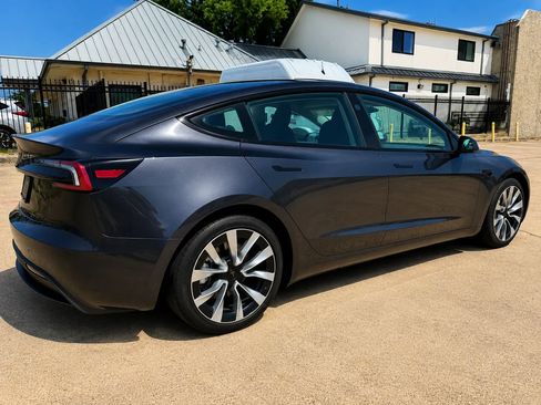 Used 2025 Tesla Model 3 Long Range RWD image 3