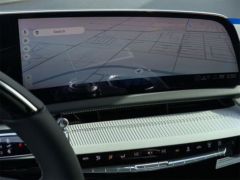 New 2026 Cadillac Optiq Luxury 1 image 23