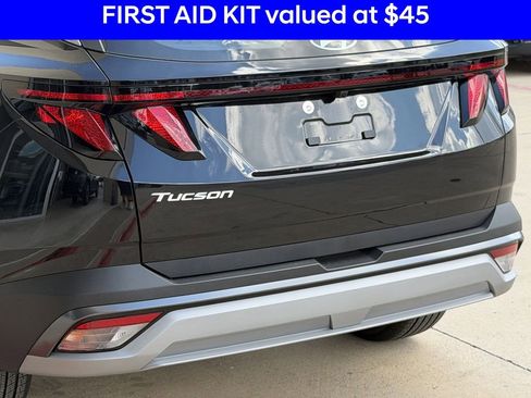 New 2026 Hyundai Tucson SE image 7