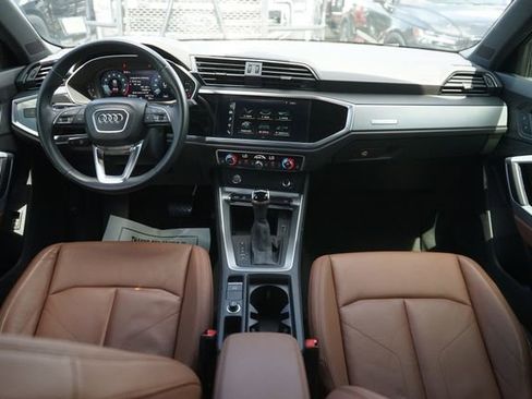 Used 2020 Audi Q3 2.0T Premium AWD/4WD image 21