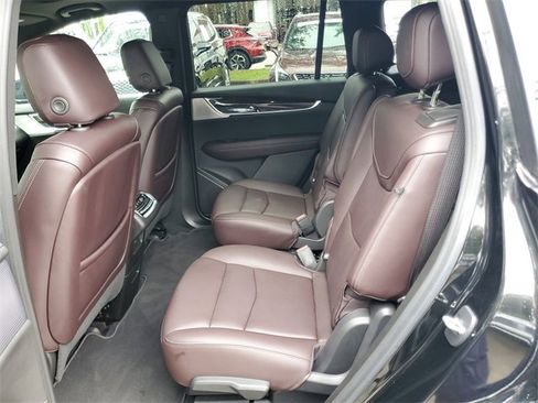 Certified 2023 Cadillac XT6 Premium Luxury w/ Technology Package image 12