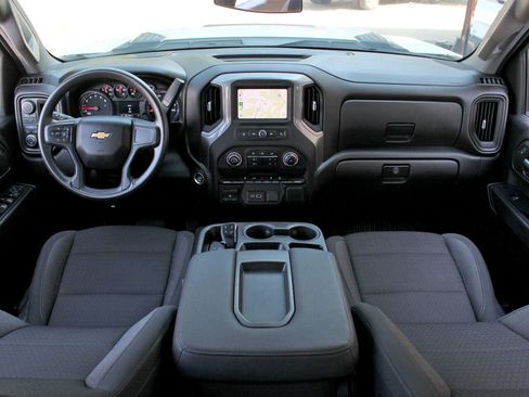 Used 2024 Chevrolet Silverado 2500 Custom w/ Custom Convenience Package image 22