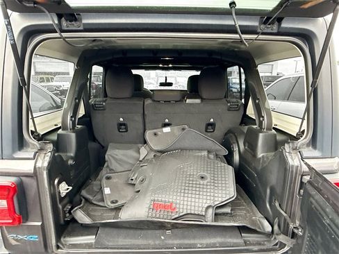 Used 2023 Jeep Wrangler Unlimited Rubicon 4xe image 29