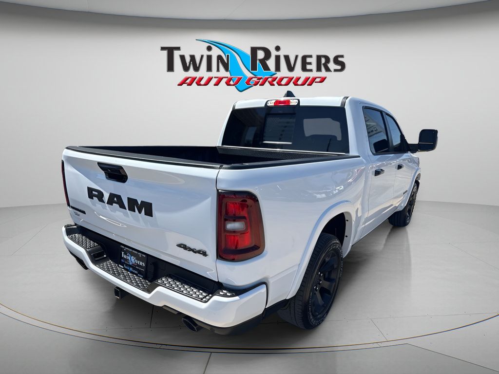 Used 2025 RAM 1500 Big Horn AWD/4WD image 4