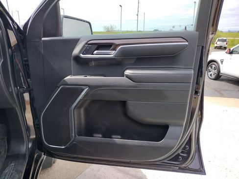 Used 2023 Chevrolet Silverado 1500 LT w/ Protection Package AWD/4WD image 28
