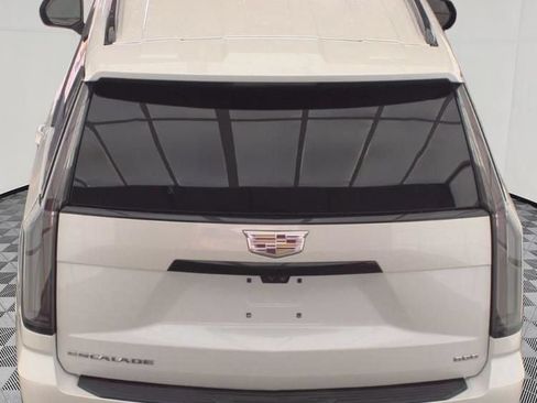 Used 2025 Cadillac Escalade Sport Platinum w/ LPO, Floor Liner Package RWD image 5