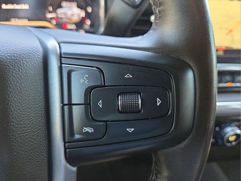 Used 2024 GMC Sierra 1500 SLT w/ X31 Off-Road Package AWD/4WD image 18