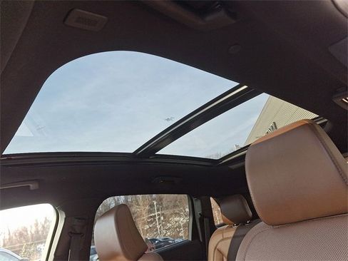 Certified 2023 Lincoln Nautilus Reserve w/ Equipment Group 201A image 14