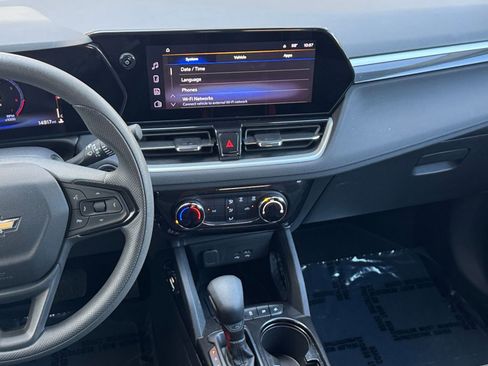 Used 2025 Chevrolet TrailBlazer LT image 21