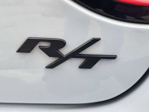 Used 2022 Dodge Charger R/T w/ Plus Group RWD image 11