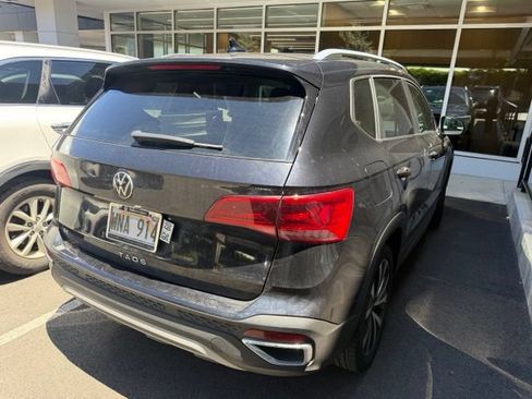 Used 2022 Volkswagen Taos SE FWD image 5