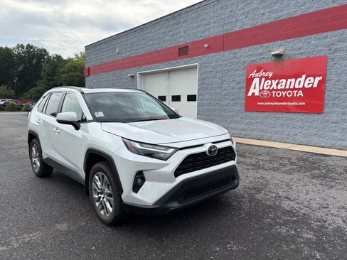 Used 2023 Toyota RAV4 XLE Premium AWD/4WD image 1